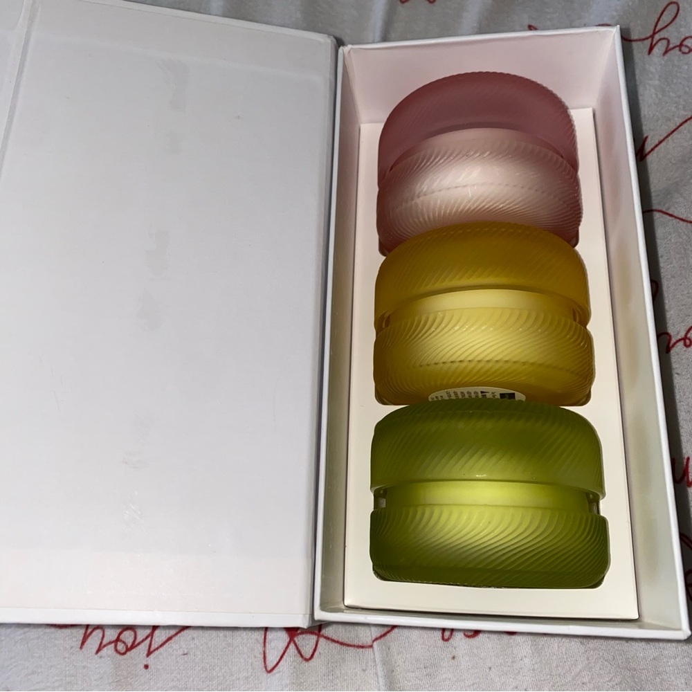 Huntington Home 3 Soy blend scented candles in box